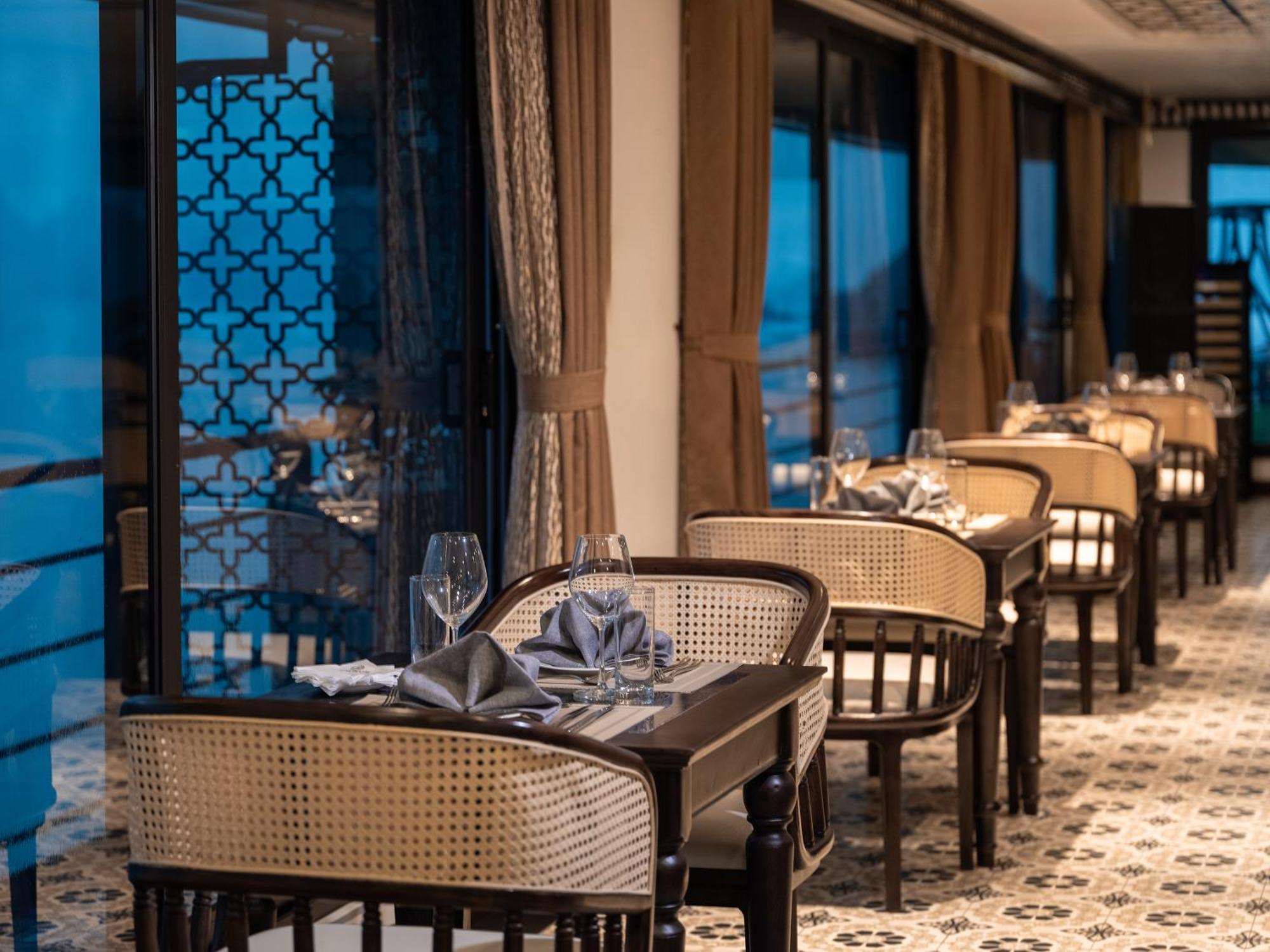 Era Premium Cruises Halong Hotel Ha Long Bagian luar foto